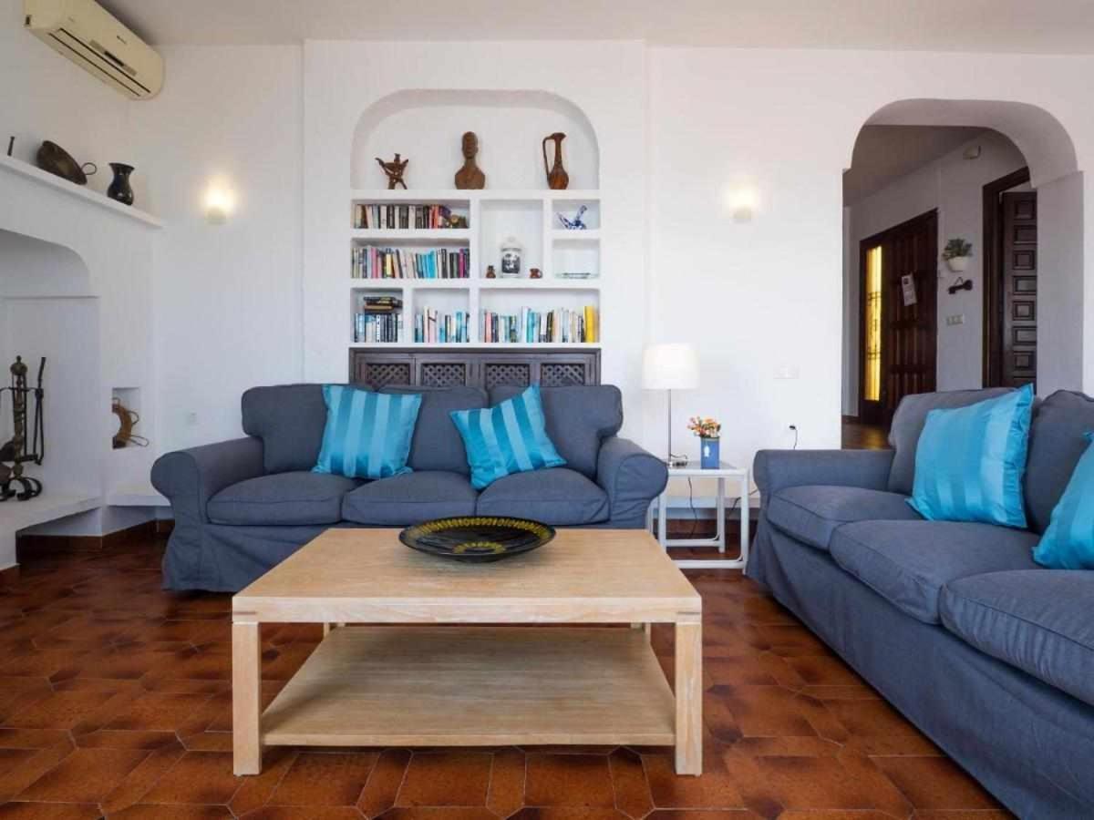 Villa Azahara Нерха Екстериор снимка