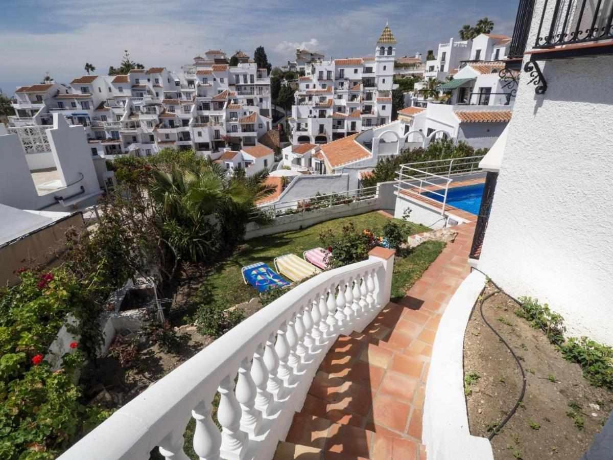 Villa Azahara Нерха Екстериор снимка