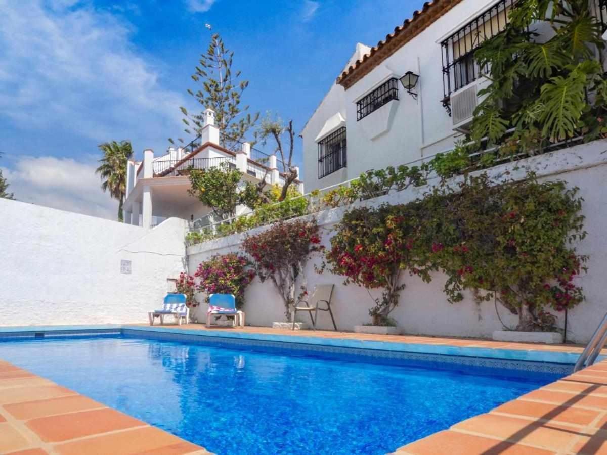 Villa Azahara Нерха Екстериор снимка