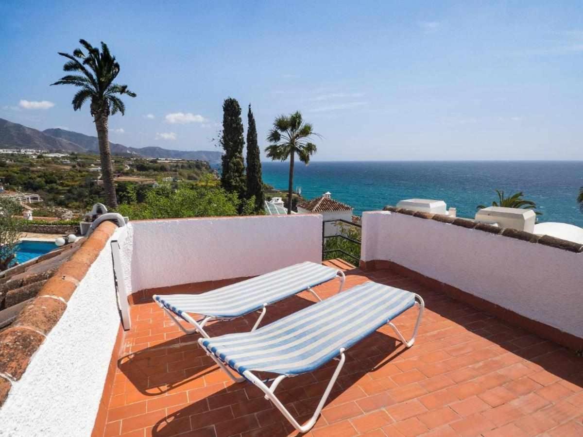 Villa Azahara Нерха Екстериор снимка
